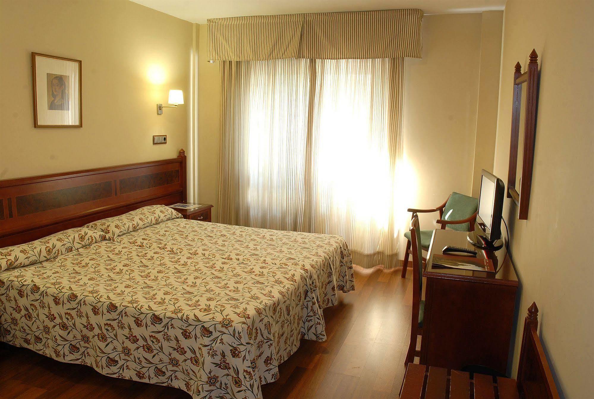 Hotel Reyes Catolicos Sevilla Pokoj fotografie